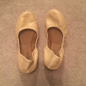 Lucky Brand nude Erin ballet flats